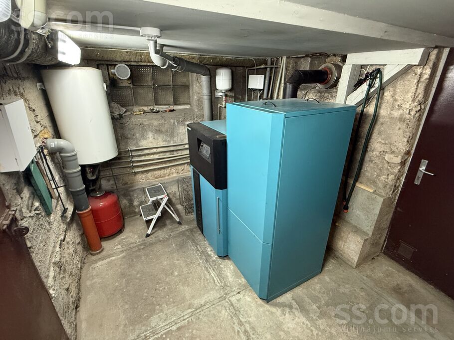 Zvaigžņu iela 8, Rēzekne un raj., Rēzekne — maja