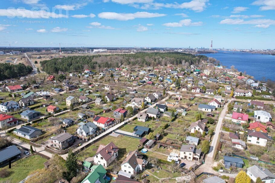 Gerberu iela 8, Ziedonis, Rīgas rajons, Ķekavas pag. — maja