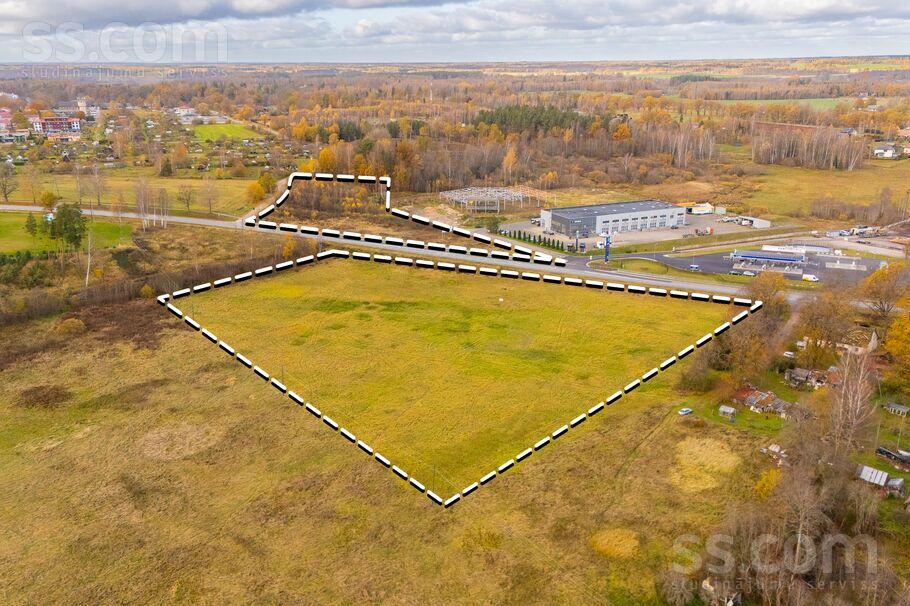 Ievēni, Valmiera un raj., Valmiera — zeme
