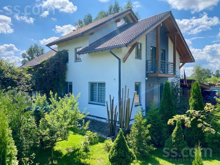 Rēzijas 1, Lidosta "Rīga", Rīgas rajons, Mārupes pag. — maja