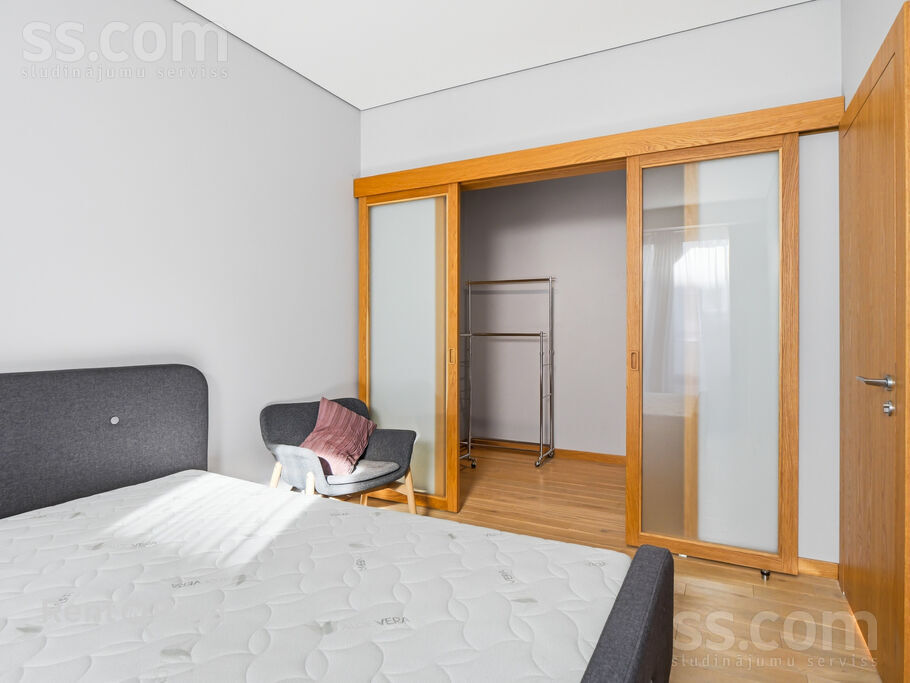 Dzirnavu 83, Rīga — dzivoklis