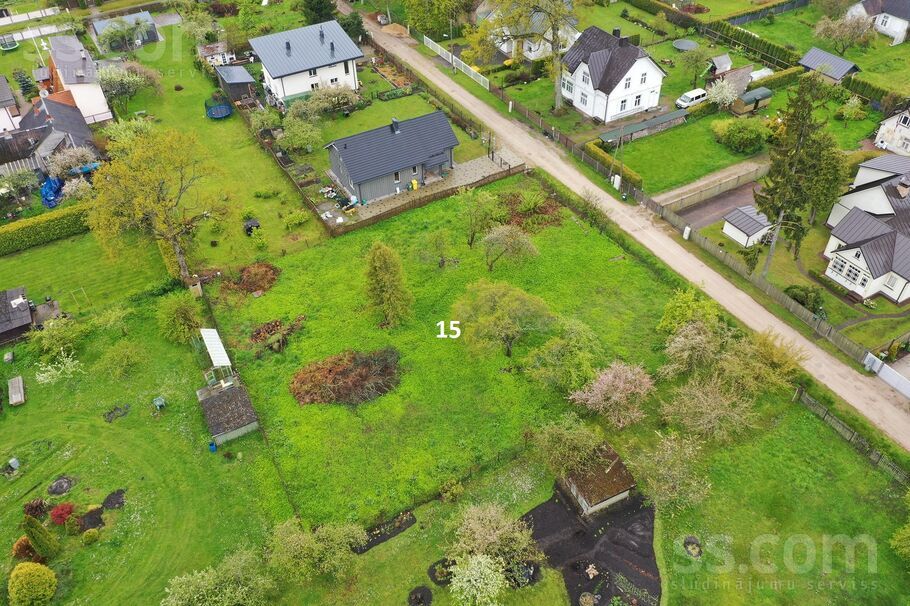 Tālivalža 15, Jūrmala — zeme