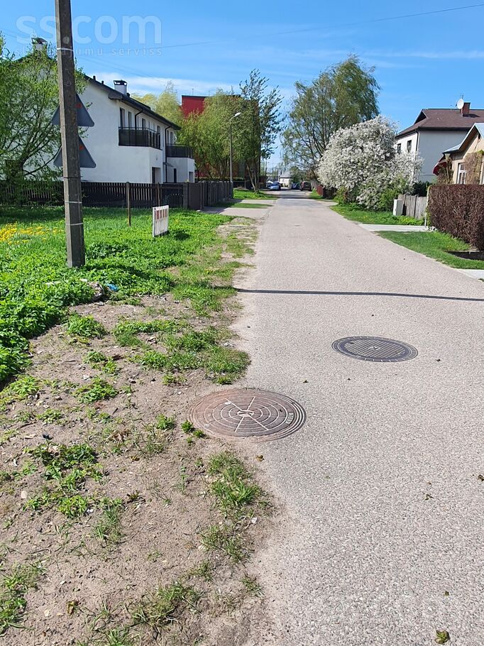 Apmetņu 2b, Rīga — zeme