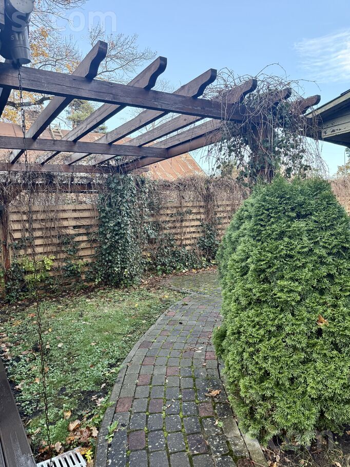 Pilsoņu iela 28/1, Jūrmala — maja