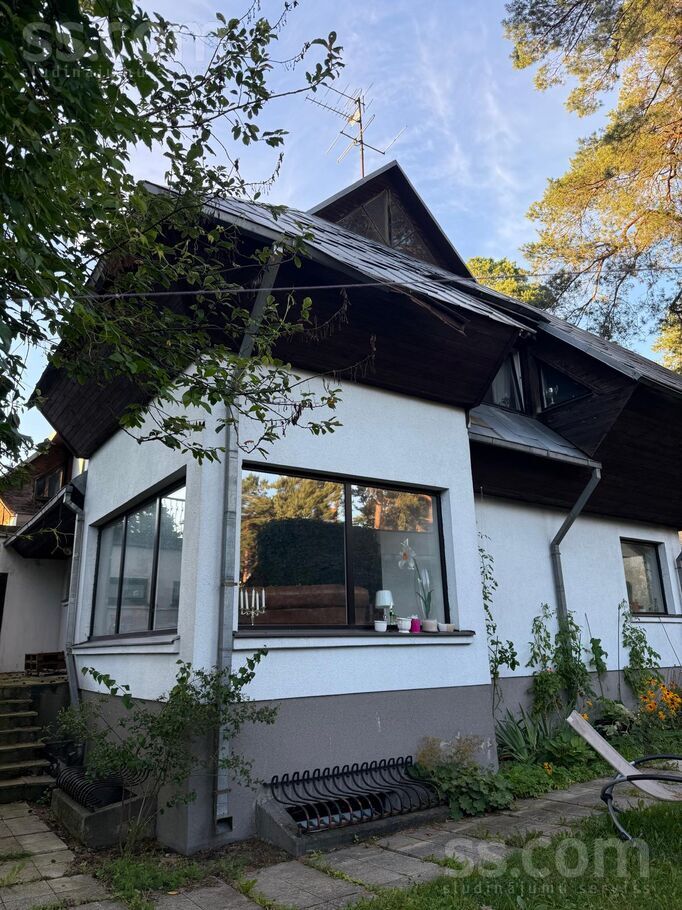 Augstienes, Rīga — maja