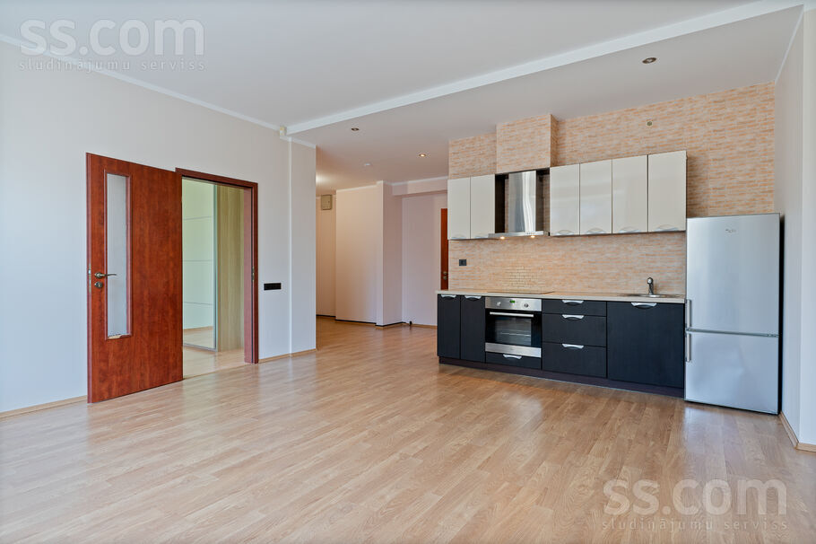 Ziepniekkalna 64, Rīga — dzivoklis