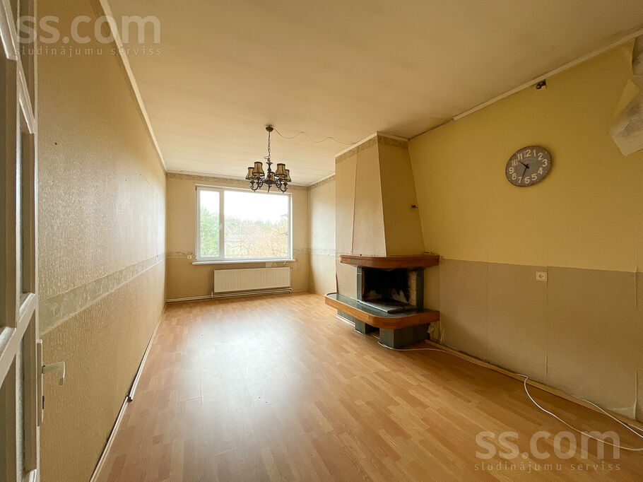 Skolas iela 11, Engure, Tukums un raj., Engures pag. — dzivoklis