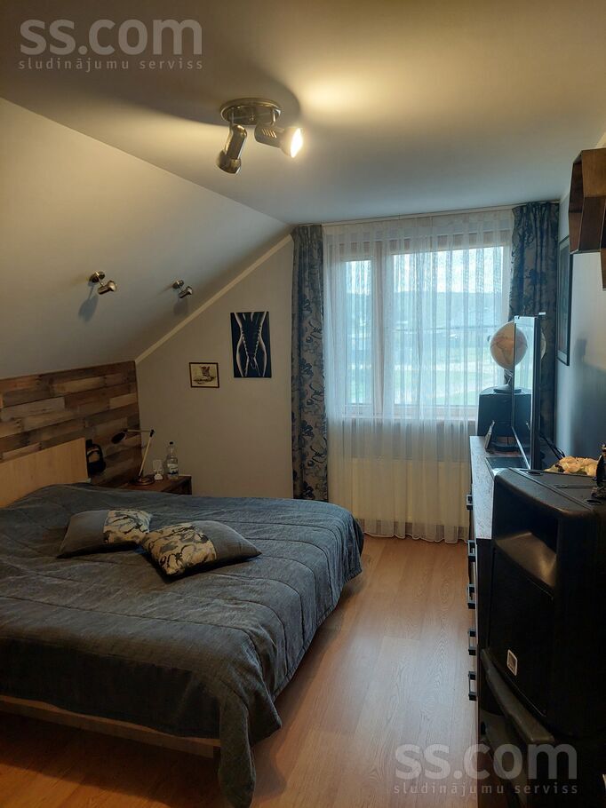 Upmaļu, Ogre un raj., Ikšķile — maja