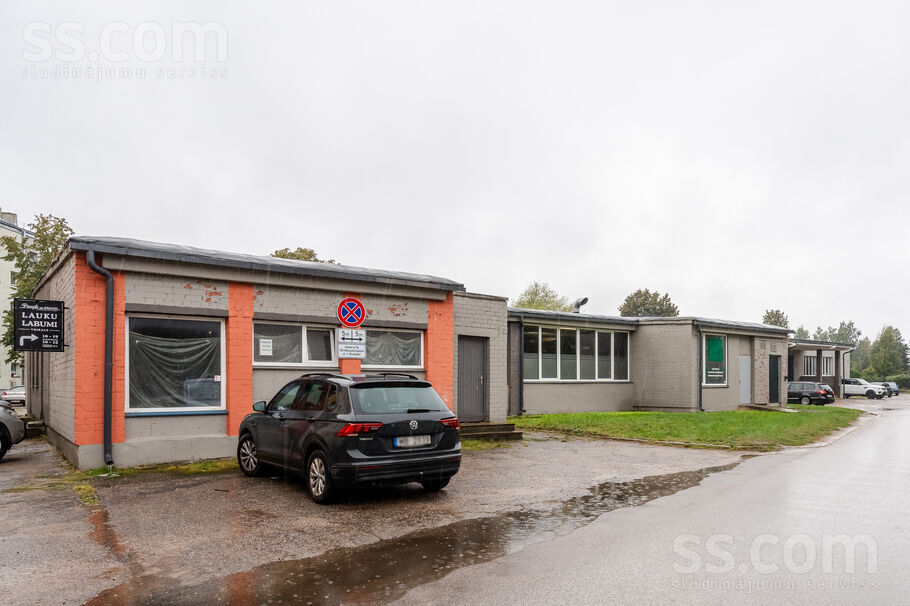 Strazdu iela 16a, Liepāja un raj., Liepāja — telpa