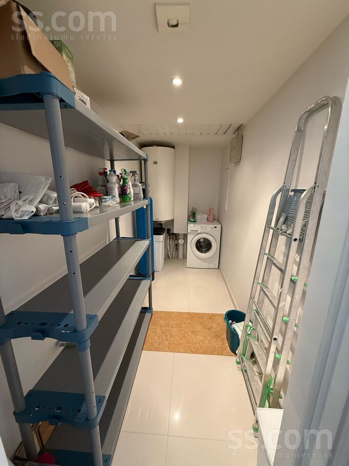 Melluzu prospects 77, Jūrmala — dzivoklis