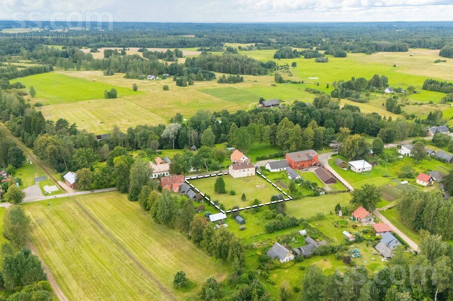 Brīvības iela 32, Stāmeriena, Gulbene un raj., Stāmerienas pag. — maja