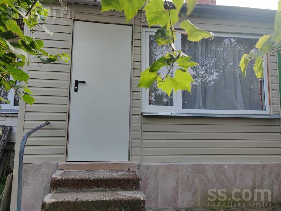 Valnu iela 10, Daugavpils un raj., Daugavpils — maja