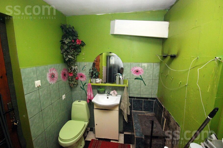 Mālu 3, Kuldīga un raj., Kuldīga — dzivoklis