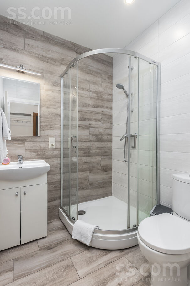 Zolitūdes 54, Rīga — maja