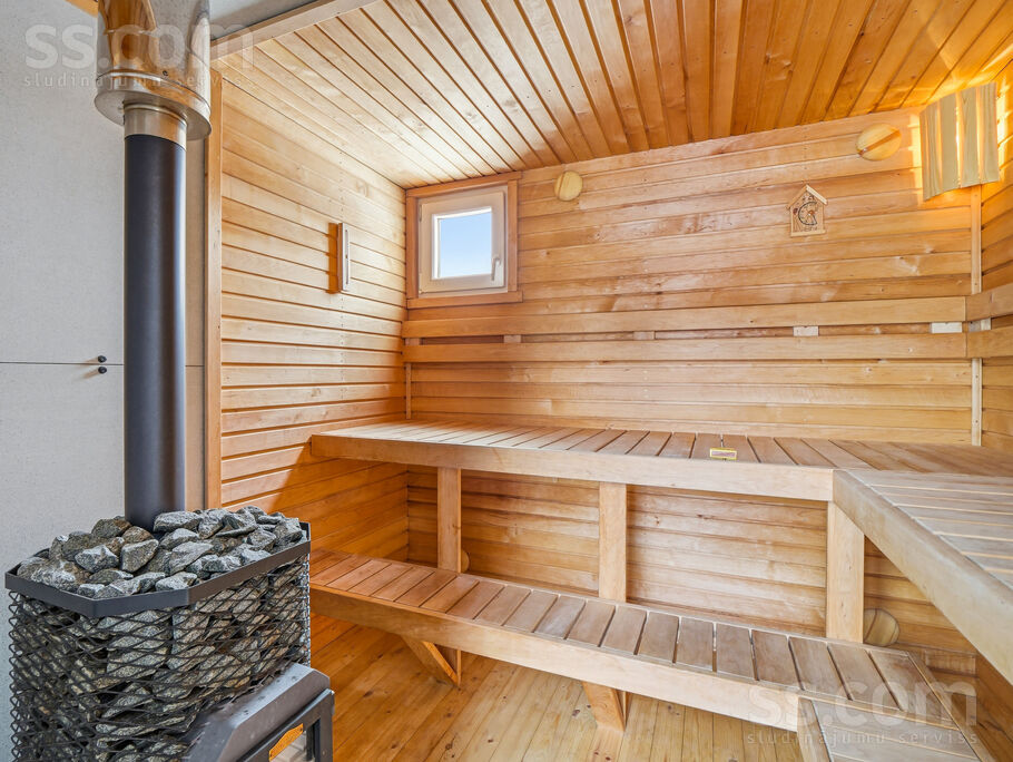 Virškalni, Jaunsils, Rīgas rajons, Ķekavas pag. — maja