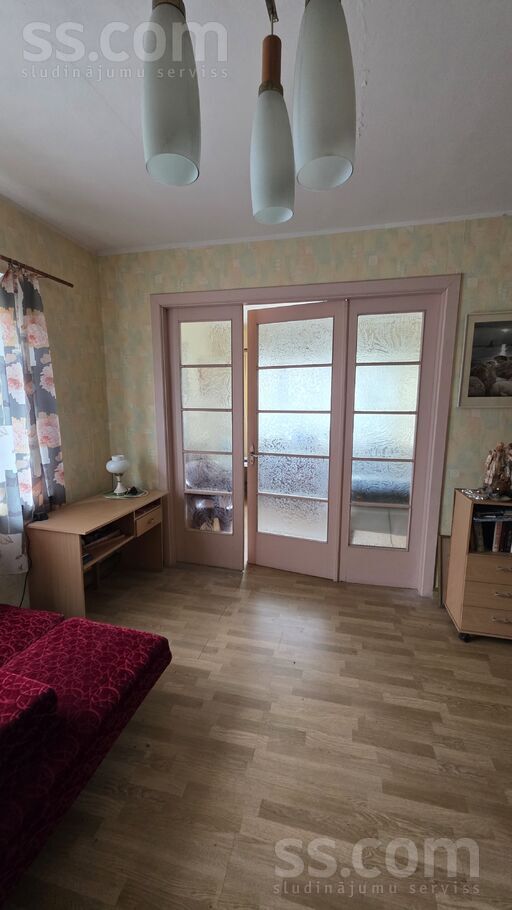 Kalnu iela 19, Jūrmala — maja