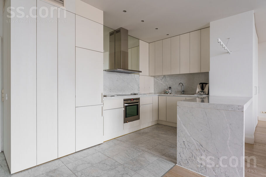 Republikas laukums 3, Rīga — dzivoklis