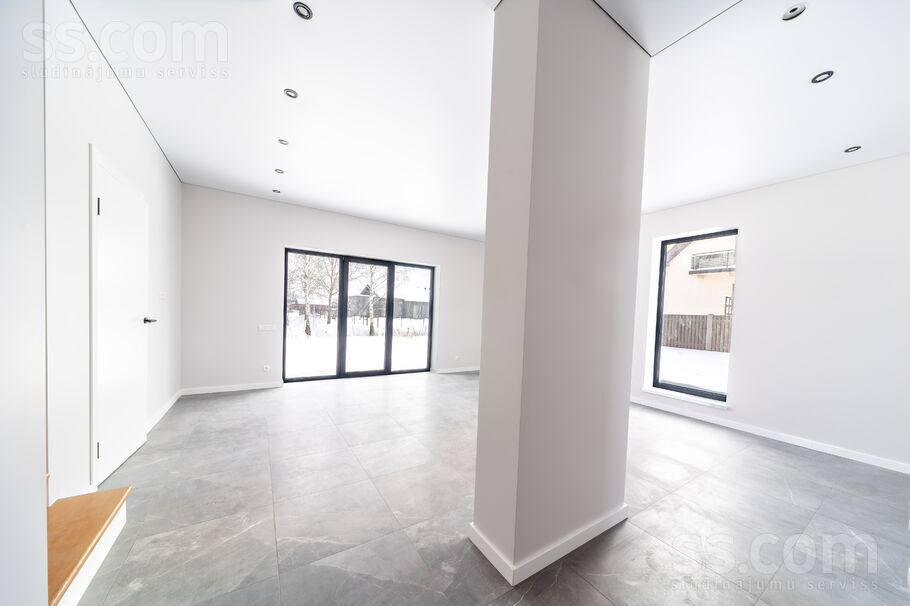 Ūdru 3, Mārupe, Rīgas rajons, Mārupes pag. — maja