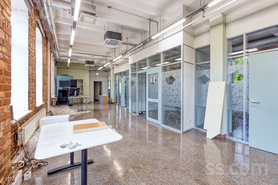 Krimuldas 2a, Rīga, Teika — telpa