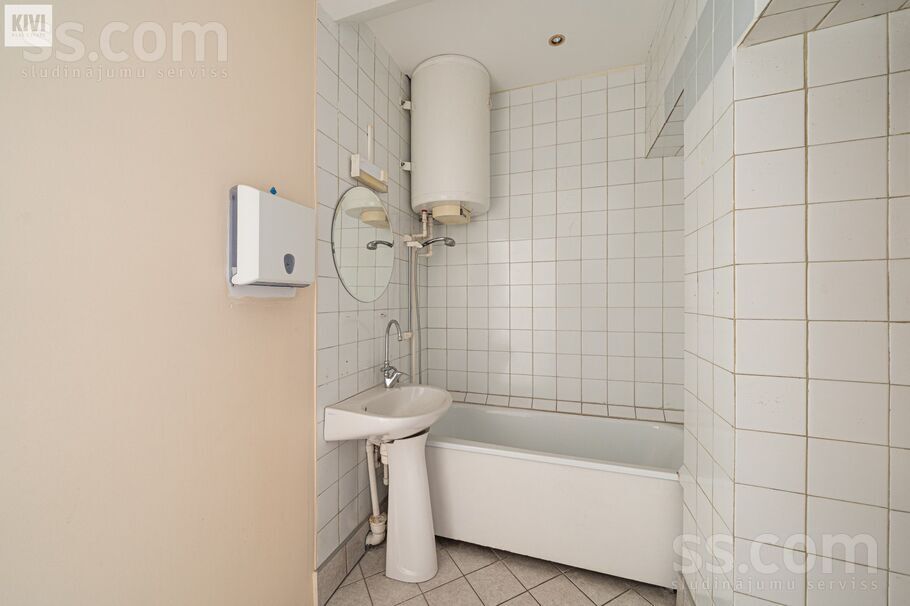 Teātra 9, Rīga — maja