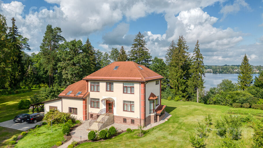 Rožkalni 2, Ogre un raj., Birzgales pag. — maja