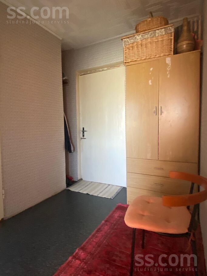 J. Poruka iela 13, Ventspils un raj., Ventspils — dzivoklis