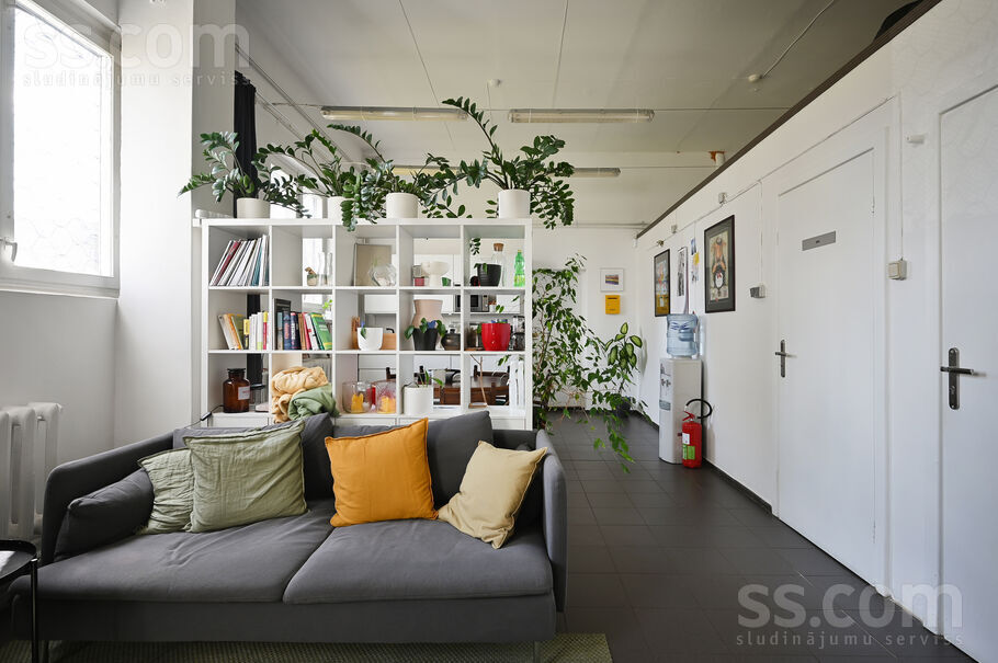 Elvīras 1b, Rīga — maja