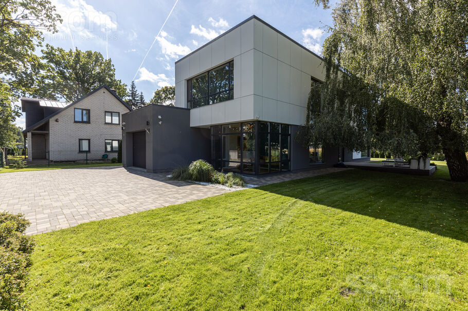 Lielā iela 52, Mārupe, Rīgas rajons, Mārupes pag. — maja