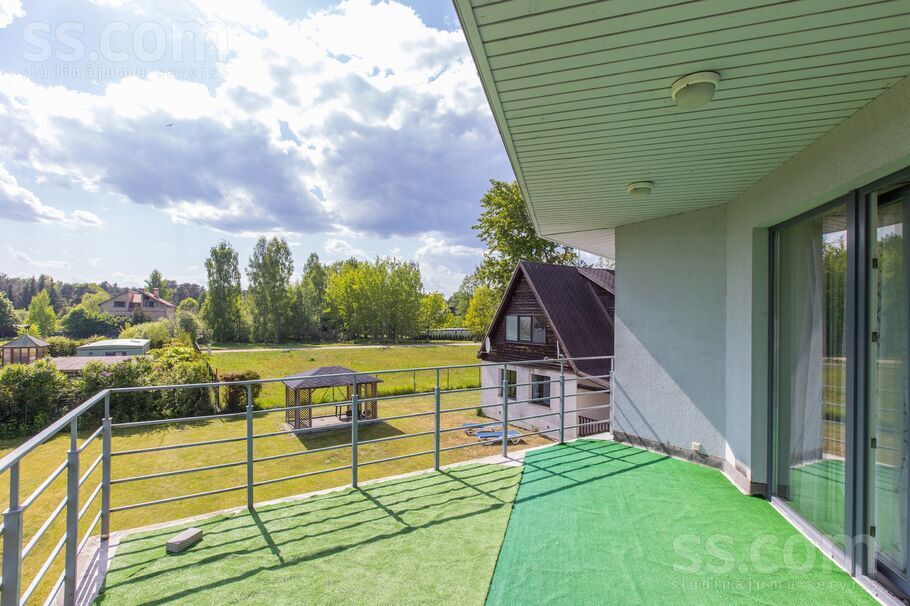 Jūras 10, Ragaciems, Tukums un raj. — maja