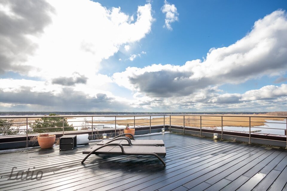 Tīklu iela 11, Jūrmala