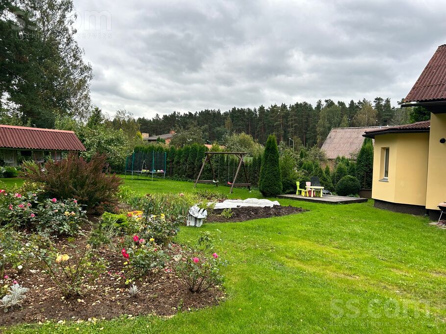 Viršu 20, Piņķi, Rīgas rajons, Babītes pag. — maja