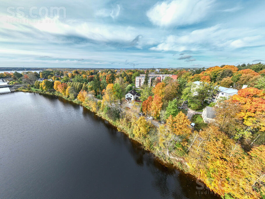 Krasta, Ogre un raj., Ogre — maja