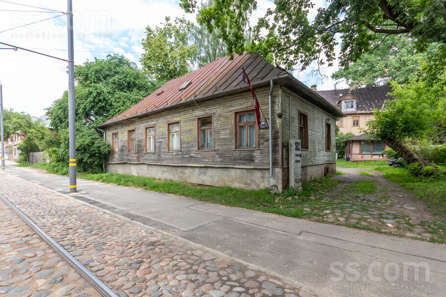 Latgales 99, Rīga — maja