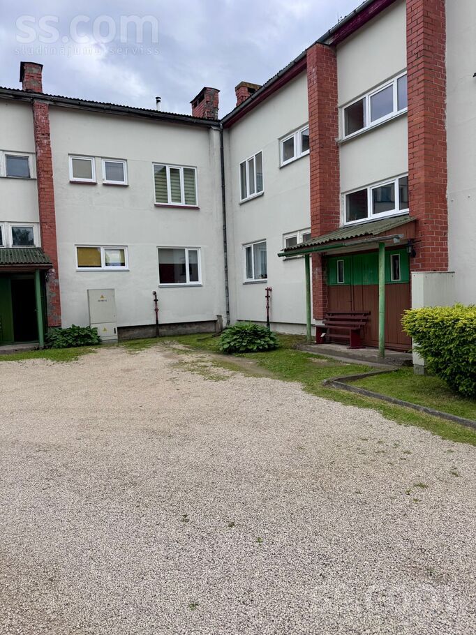 1.maija 8, Aizkraukle un raj., Pļaviņas — dzivoklis