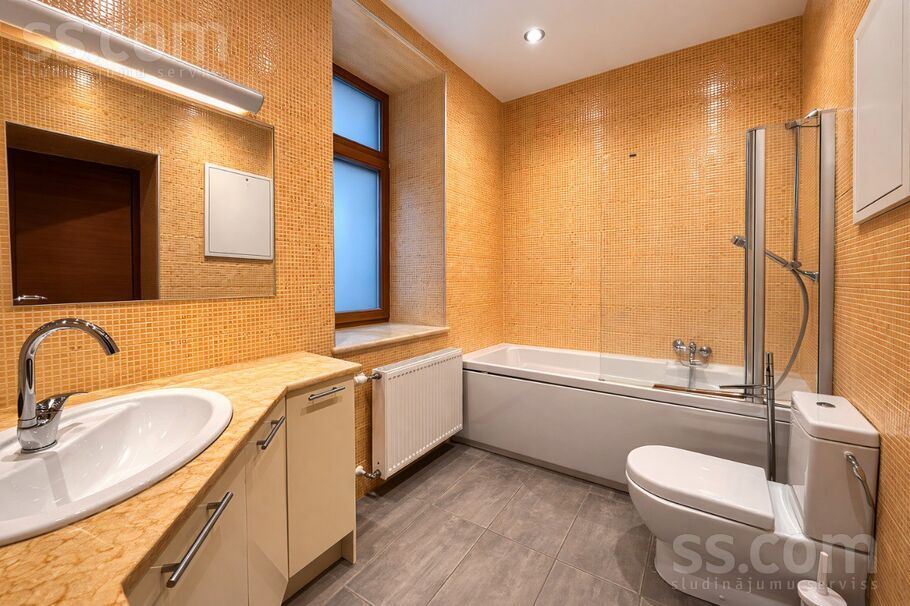 Raiņa bulv. 2, Rīga — dzivoklis