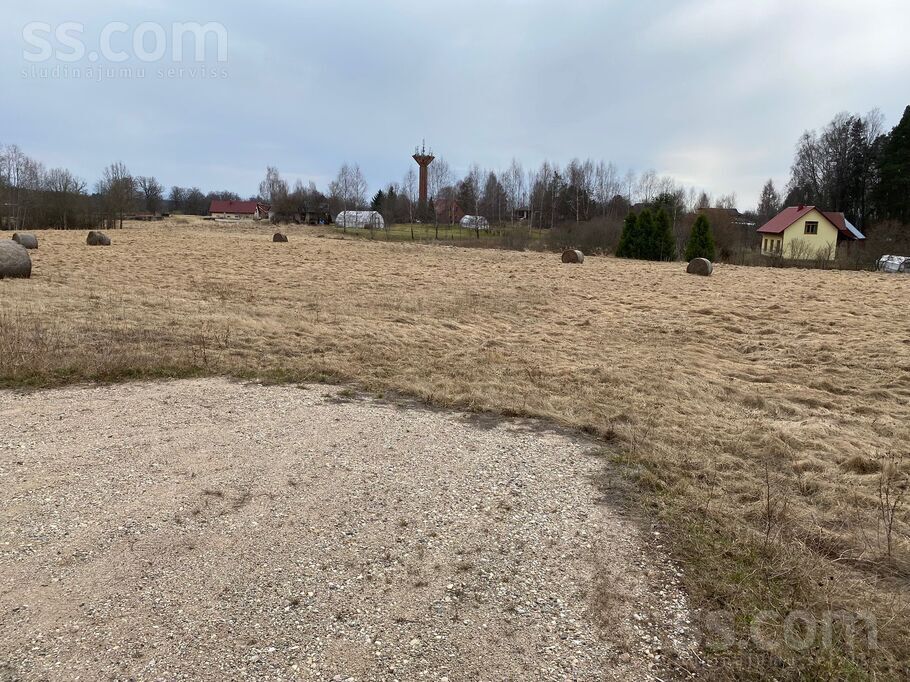 Cēsu ceļs, Auciems, Cēsis un raj., Raiskuma pag. — zeme