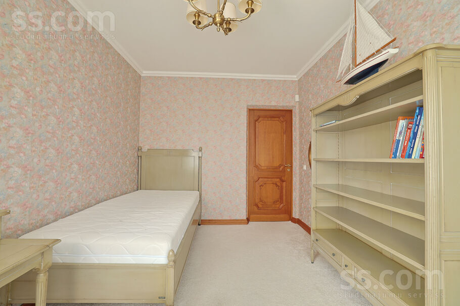 Kalna 11, Rīgas rajons, Sigulda — maja