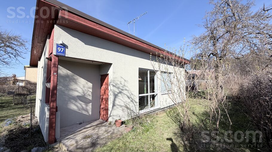 Kolkasraga iela 5, Pēterupe, Rīgas rajons, Saulkrastu l. t. — maja