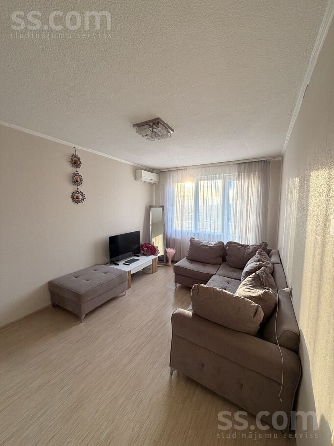 32 32, Jelgava un raj., Jelgava — dzivoklis