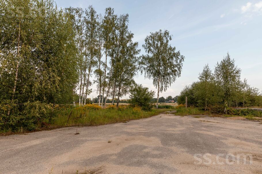 Lietuvas šoseja 108, Jelgava un raj., Jelgava — zeme