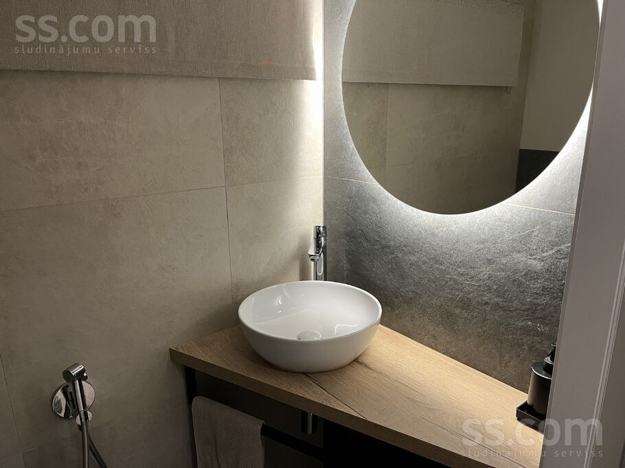 Lapeņieki, Abavas 5, Rīgas rajons, Baloži — maja