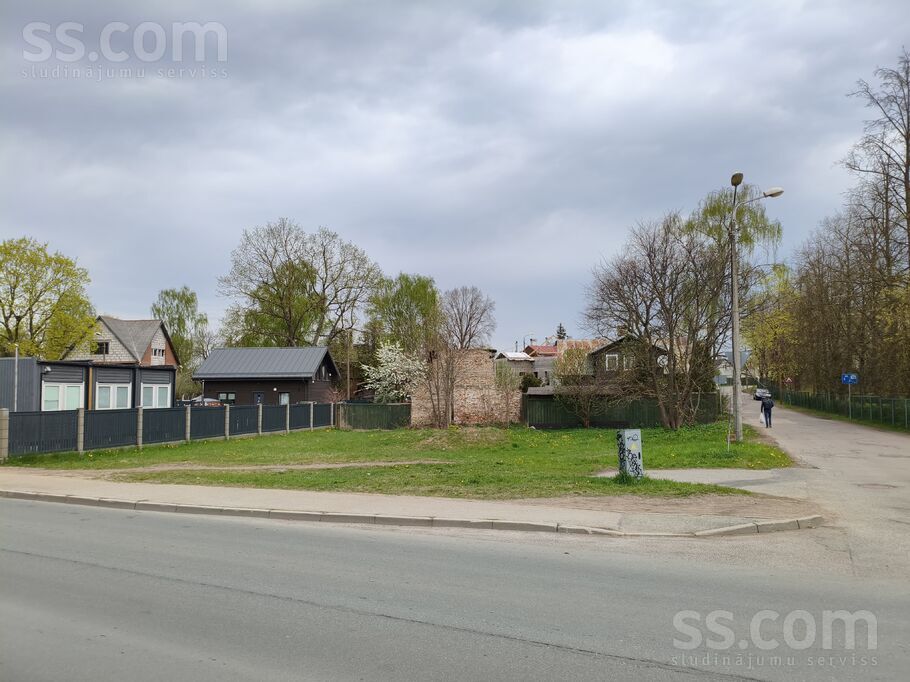 Miglas 12, Rīga — zeme