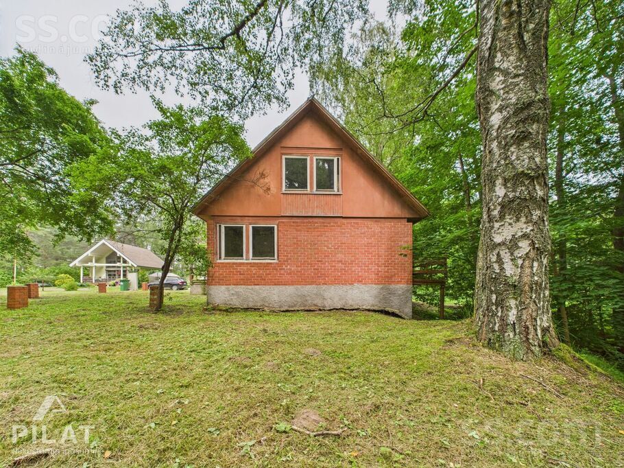 Roja, Roja, Talsi un raj., Rojas pag. — maja