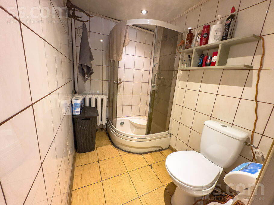 Dzintara iela 11, Engure, Tukums un raj., Engures pag. — maja