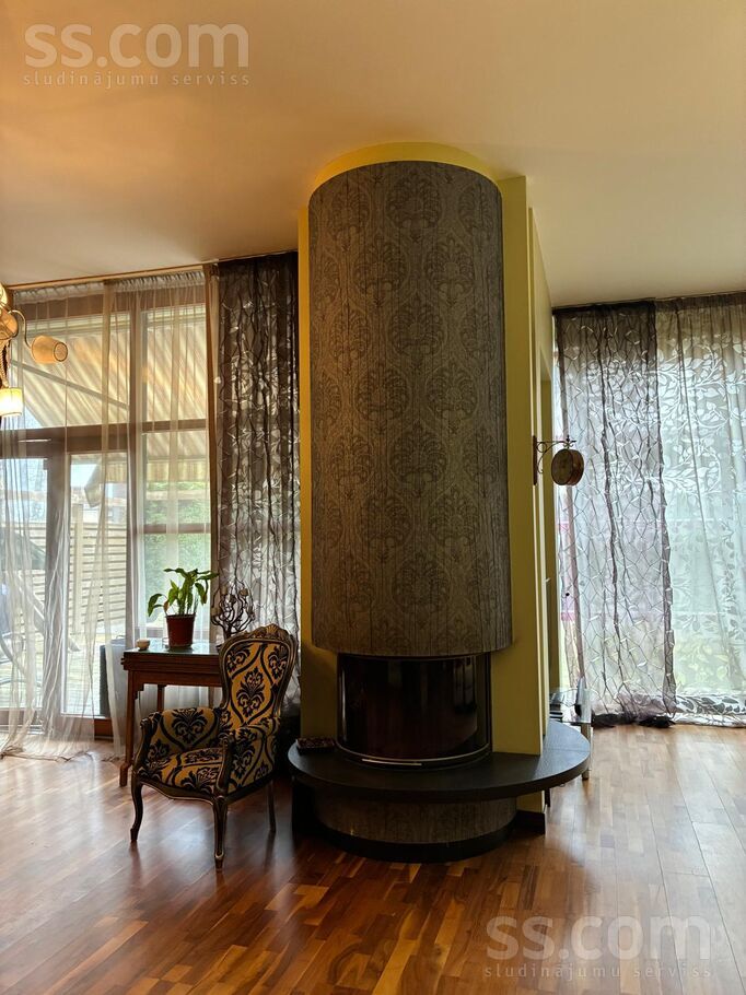 Baļķu 5, Jūrmala — maja