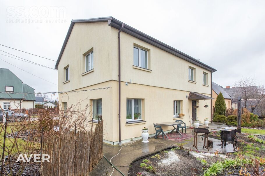 Eduarda Veidenbauma 45, Jelgava un raj., Jelgava — maja