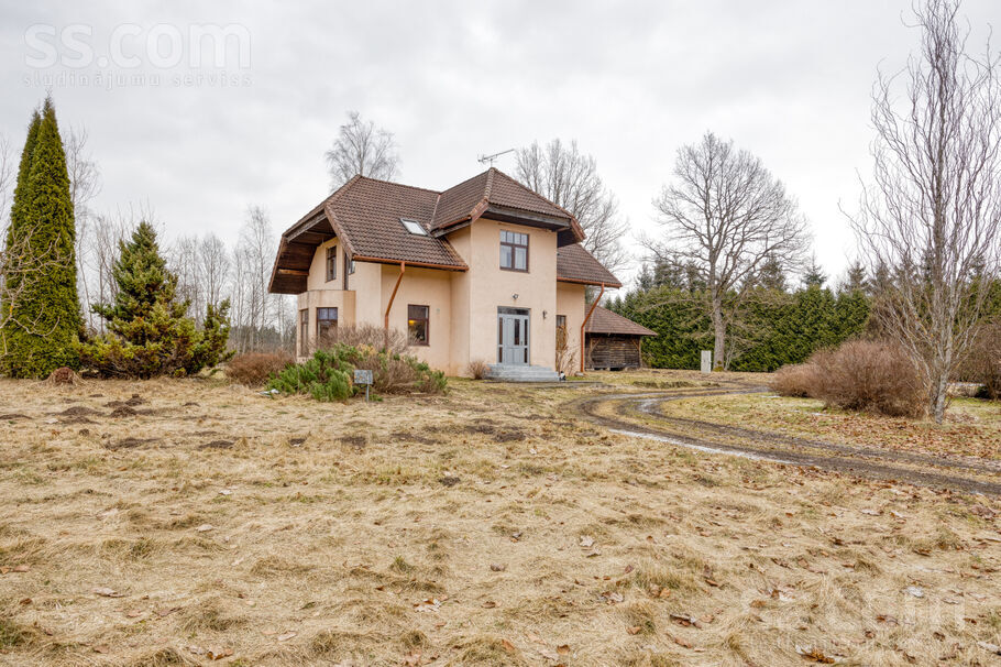 Ezeriņi mājas, Rīgas rajons, Sigulda — maja