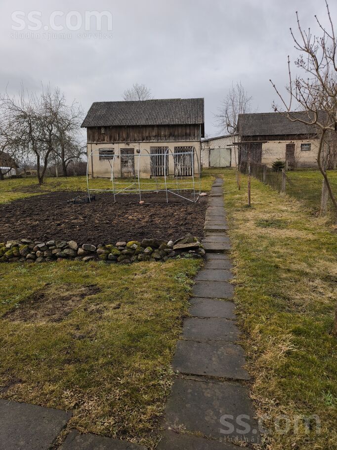 Straumes iela 5, Talsi un raj., Valdemārpils — maja