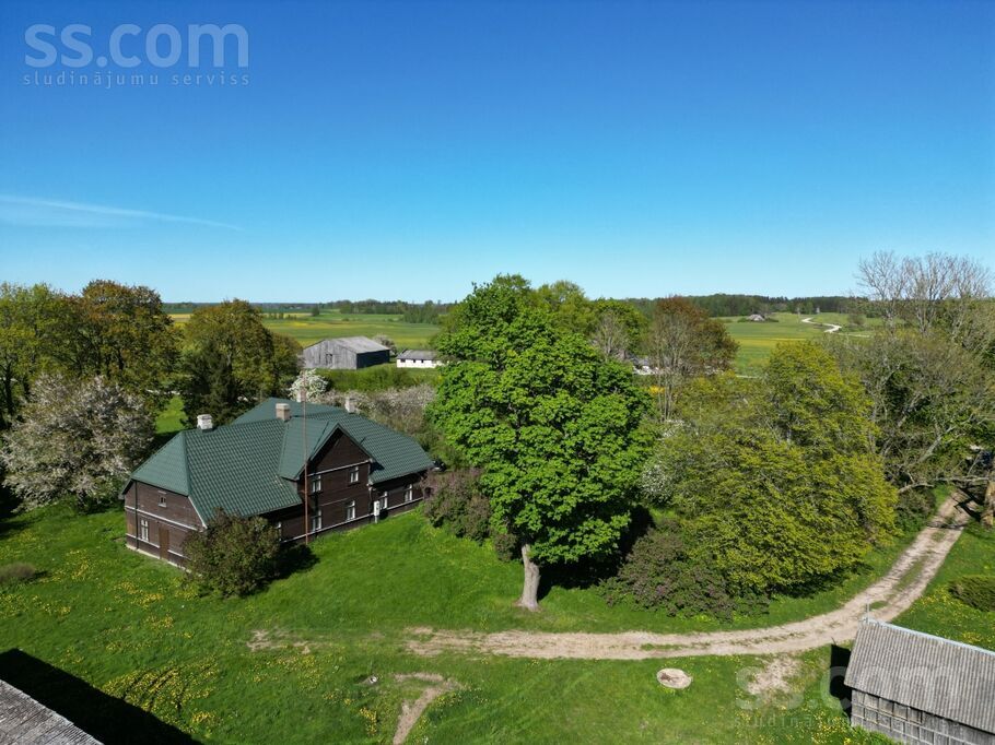 Bez ielas 1, Rokaiži, Liepāja un raj., Kazdangas pag. — maja