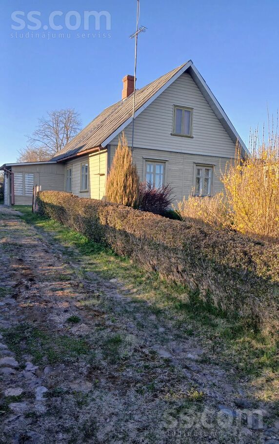 Pērnavas 3, Valmiera un raj., Rūjiena — maja